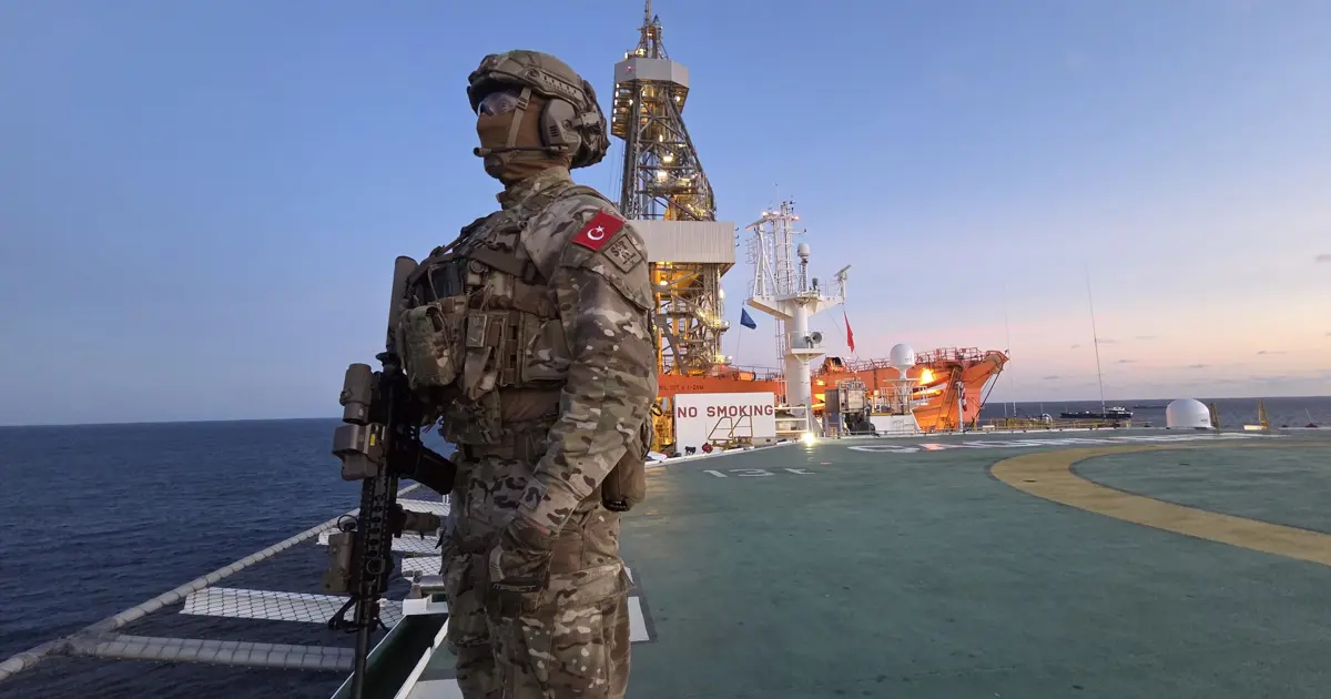 MSB'den Çağrı Bey paylaşımı. "Sondaj gemilerimize tam koruma sağlanıyor"